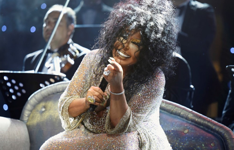 Bülent Ersoy'dan tam 72 konser! Tatil iptal oldu!