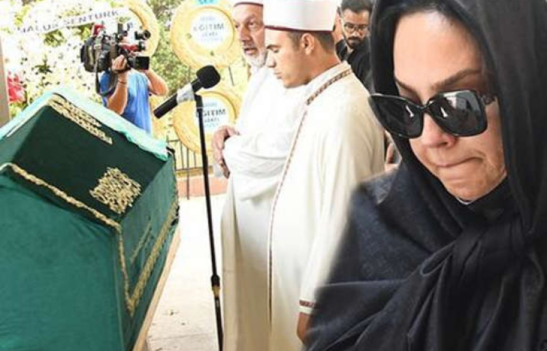 Ebru Gündeş'in annesi son yolculuğuna uğurlandı