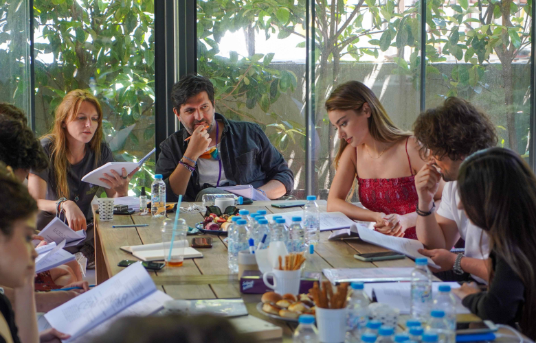 "Ada Masalı" yeni romantik yaz dizisi... 