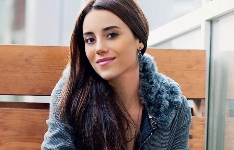 Cansu Dere alışverişte!