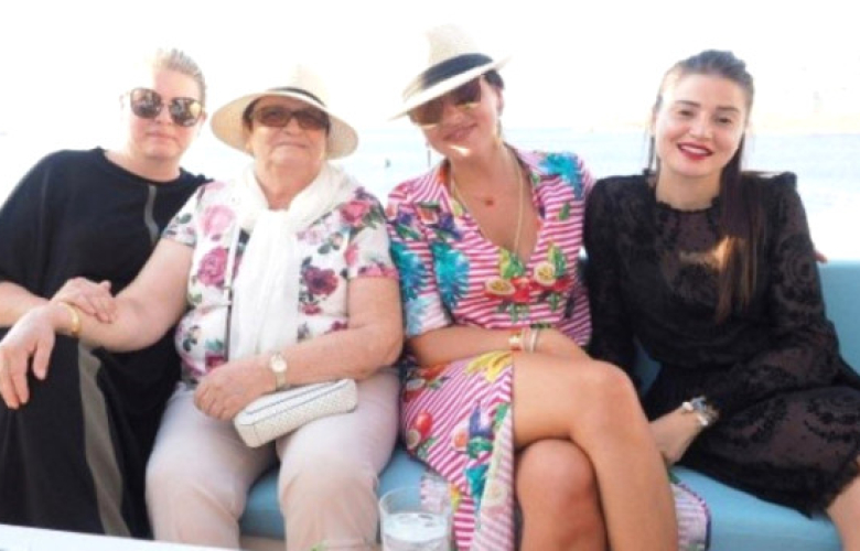 Hadise "kardeşleriyle çalışmama kararı aldı" denmişti. Abla Açıkgöz Hülya ilk kez konuştu!