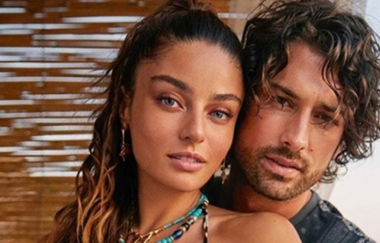 Ayça Ayşin Turan ve Alp Navruz yollara düştü