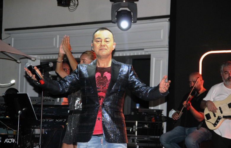 Serdar Ortaç: Evliliği beceremedim, siz mutlu olun.  