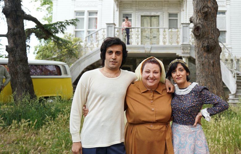 ‘ADİLE NAŞİT’İN DOSTLARI