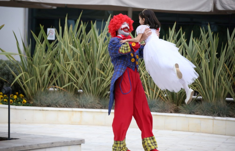 Kadir Doğulu, "Babamın Günahları"nda kızı için palyaço oldu!