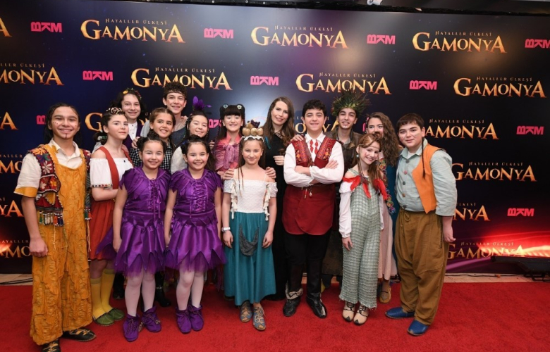 "Gamonya"nın sihirli dünyası kapılarını şenlikli bir gala ile açtı