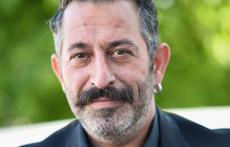 Cem Yılmaz laboratuvar açılışında güldürdü!