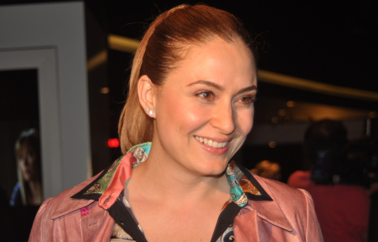 Ceyda Düvenci'den güzel haber...