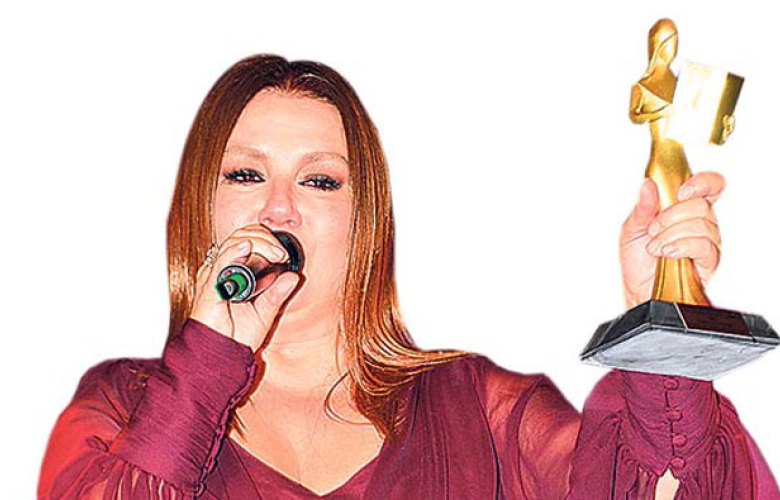 Deniz Seki gözyaşlarını tutamadı...