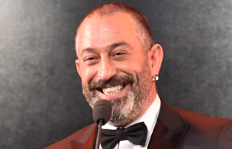 Cem Yılmaz hesabından paylaştığı fotoğraflarla ilginç tepkiler aldı