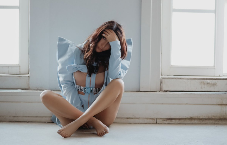 Hande Yener: "O adam çıkmış korkuyorum!"