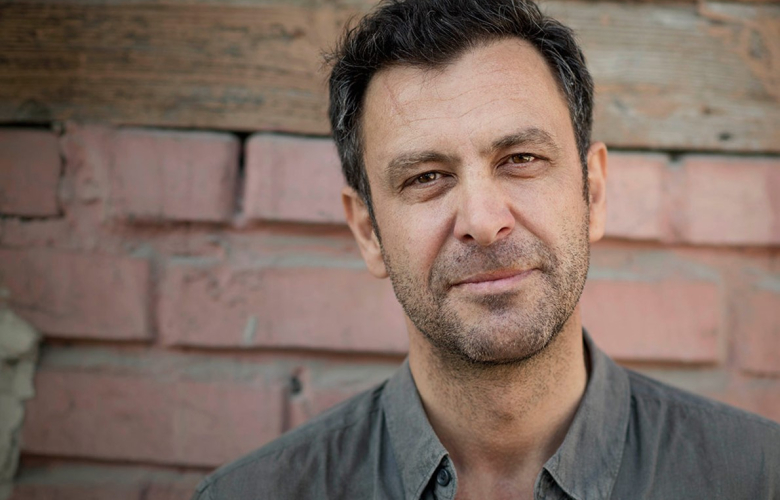 Nejat İşler gözyaşlarını tutamadı!