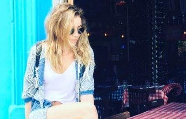 Sinem Kobal'ın son fotoğrafına beğeni yağdı! 