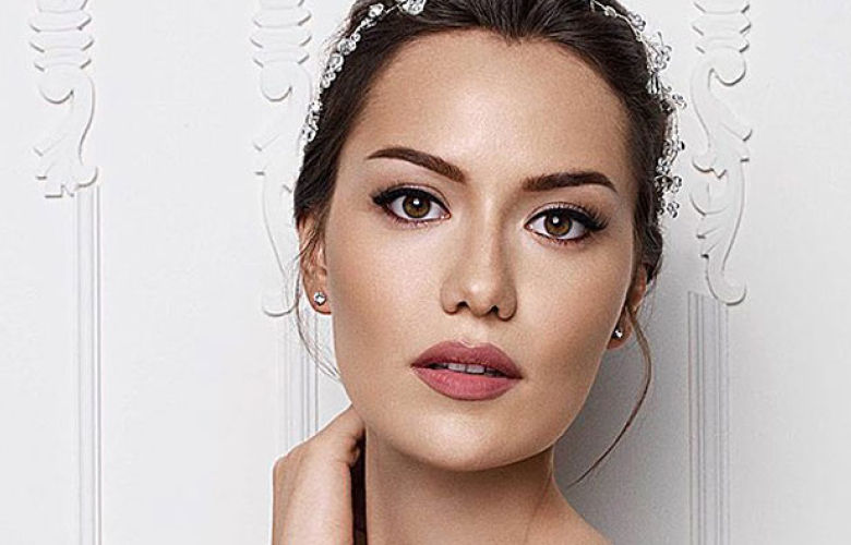 Fransız Fahriye Evcen!