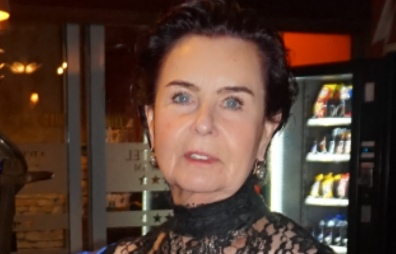 Fatma Girik 29 Ekim'i Hollanda'daki Türklerle kutladı