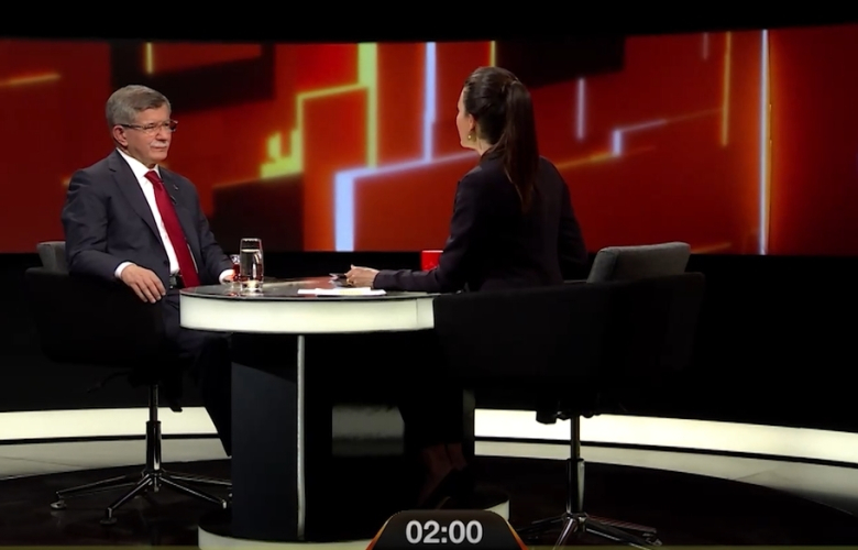 Davutoğlu, Kılıçdaroğlu ve Üzümcü'ye destek verdi. 