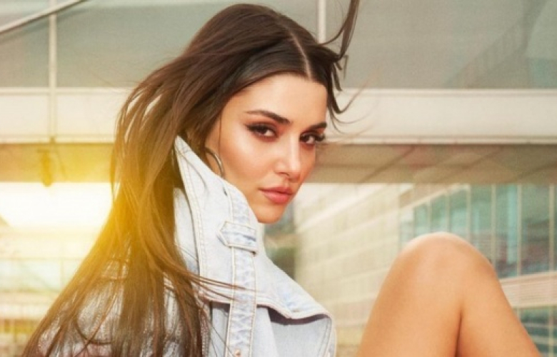 Hande Erçel neden hastanede?