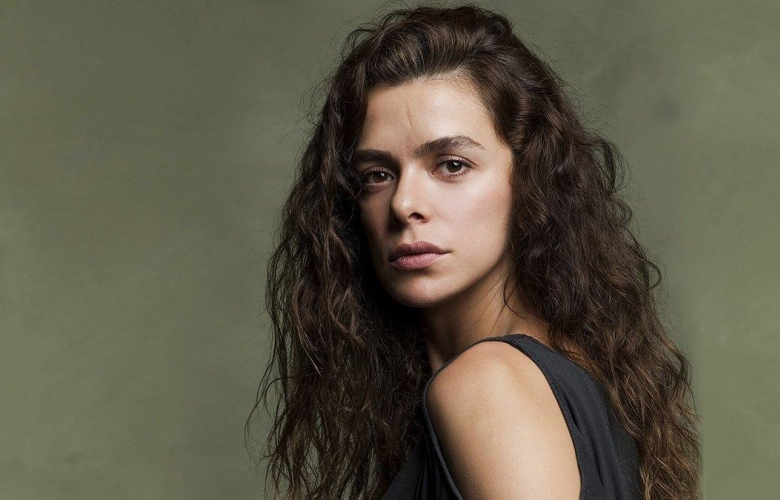 Ünlü oyuncu Özge Özpirinçci sosyal medyadan duyurmuştu! 2,5 yıla kadar hapsi istendi!