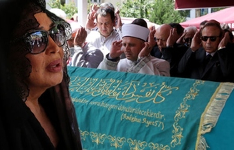 Tanju Gürsu toprağa verildi.