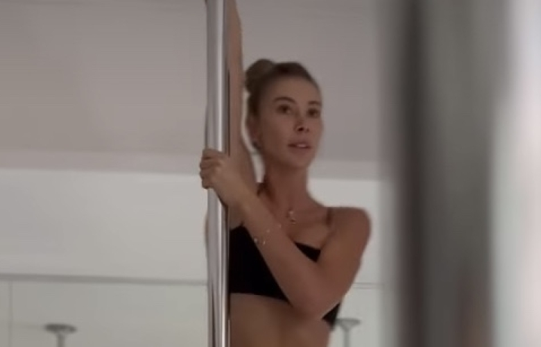 Şeyma Subaşı'ndan direk dansı 