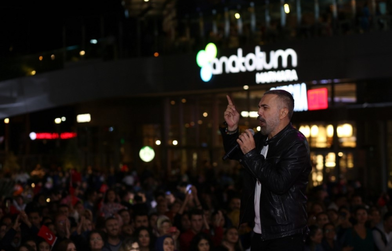 Ümit Sayın: "Gün birlik günü... Allah askerlerimizi muzaffer eylesin"