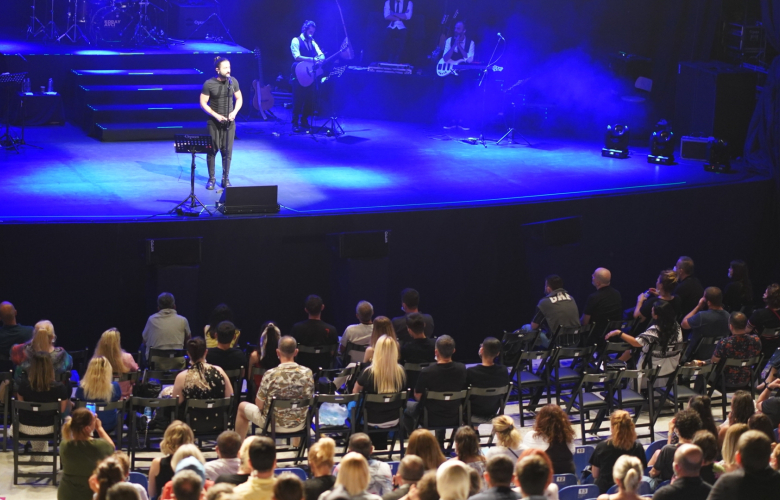 Harbiye Cemil Topuzlu Açıkhava sahnesi, kapılarını “Koray Avcı” ile açtı!