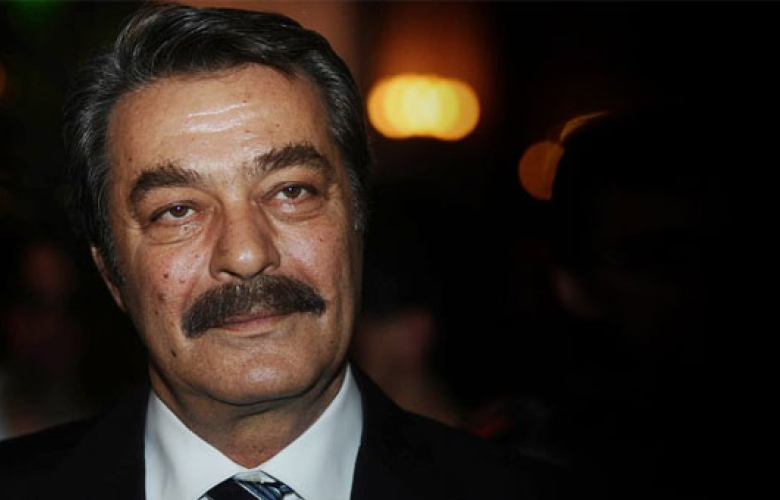 Kadir İnanır'dan hayranlarına büyük sürpriz 