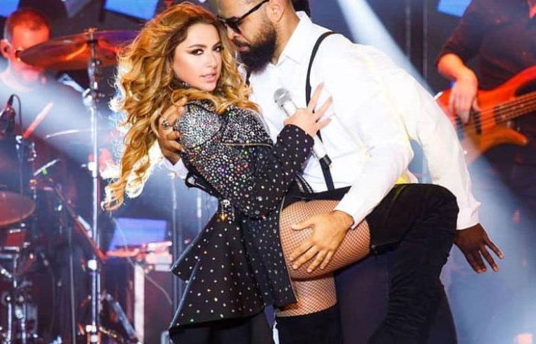 Hadise'nin Harbiye Açıkhava hazırlığı 