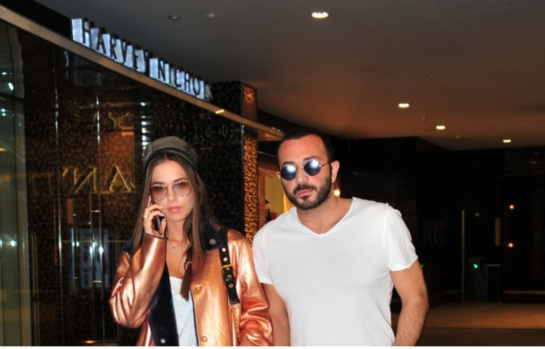 Bensu Soral ve sevgilisi dostlarıyla hasret giderdi...