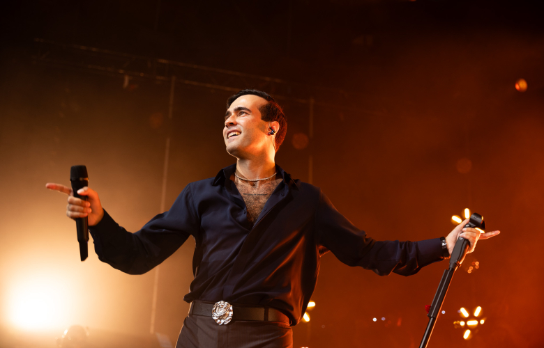 MERT DEMİR:  BİLETLERİ TÜKENEN KONSERİ İLE  3. KEZ HARBİYE’YE DEMİR ATTI