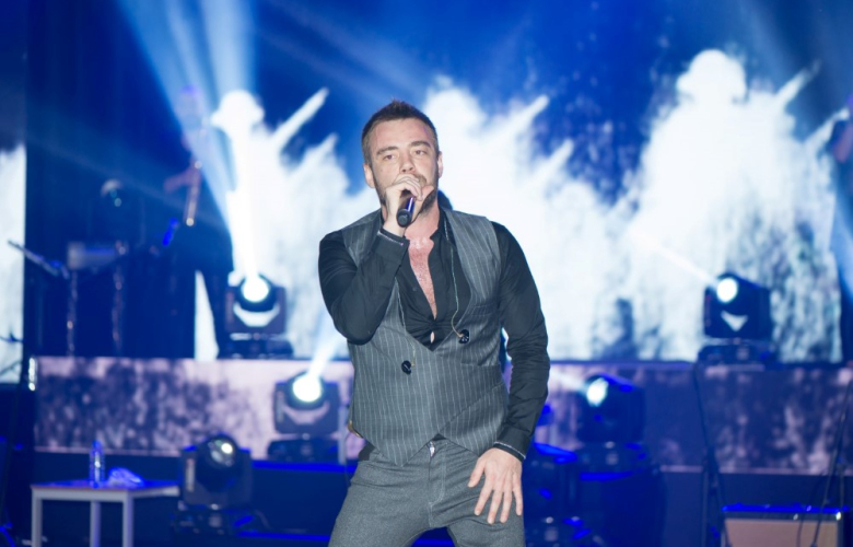 Aşklarıyla gündeme gelen Murat Dalkılıç'tan muhteşem açılış