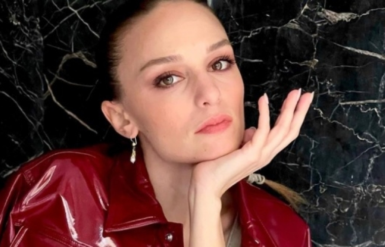 Nilperi Şahinkaya hastanelik oldu