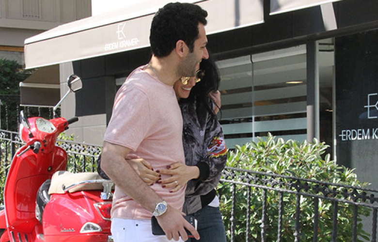 Sarmaş dolaş aşıklar 