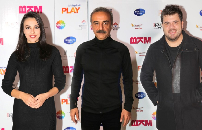 Ünlüler Komedi Festivali'nin kapanışında buluştu