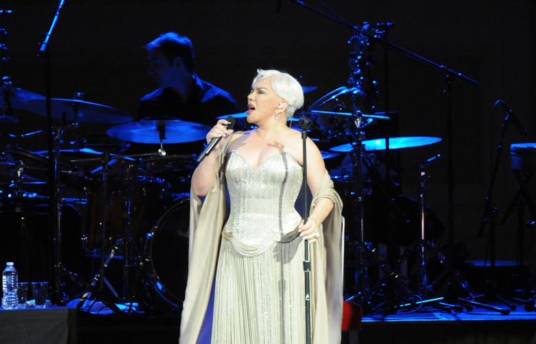 Sezen Aksu'nun haberi yokmuş!