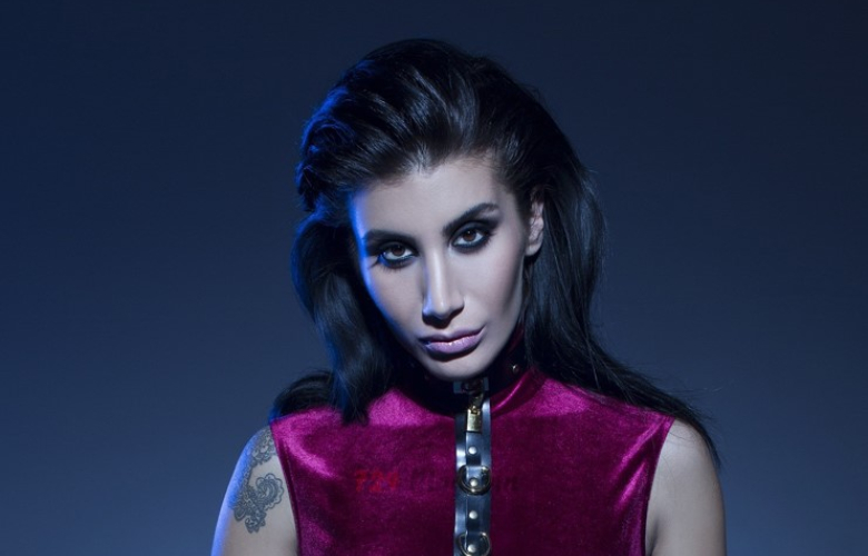 İrem Derici: Bu ahırda sahne almam!