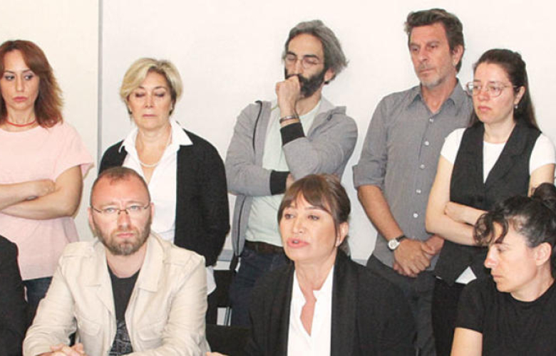 Set kazası isyan ettirdi! Demet Akbağ "Artık yeter!" dedi...