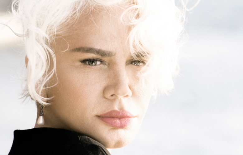 Sezen Aksu şiir kitabı çıkardı! 