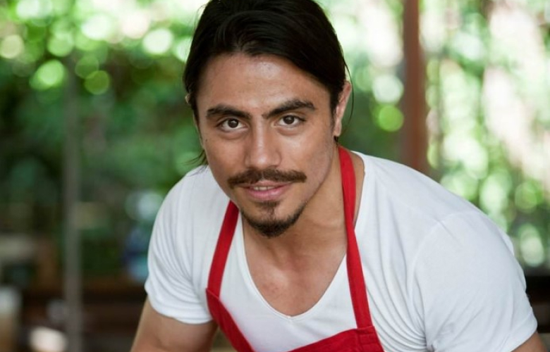 Nusret Gökçe, yeni fotoğrafıyla yine gündeme oturdu!