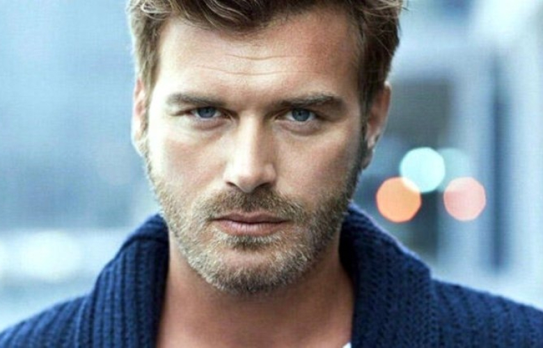 KIVANÇ TATLITUĞ. 2 proje için imza attı. 