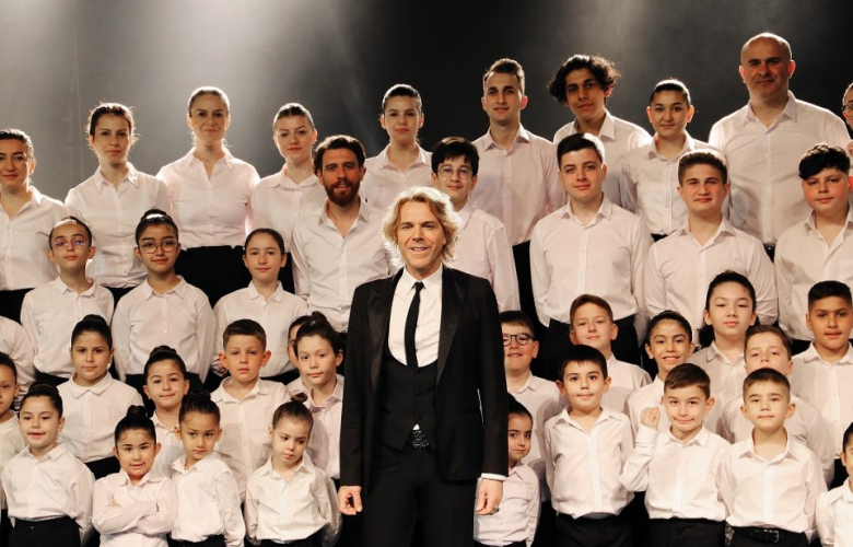 Soner Arıca'dan Cumhuriyetimizin 100. yılına özel şarkı