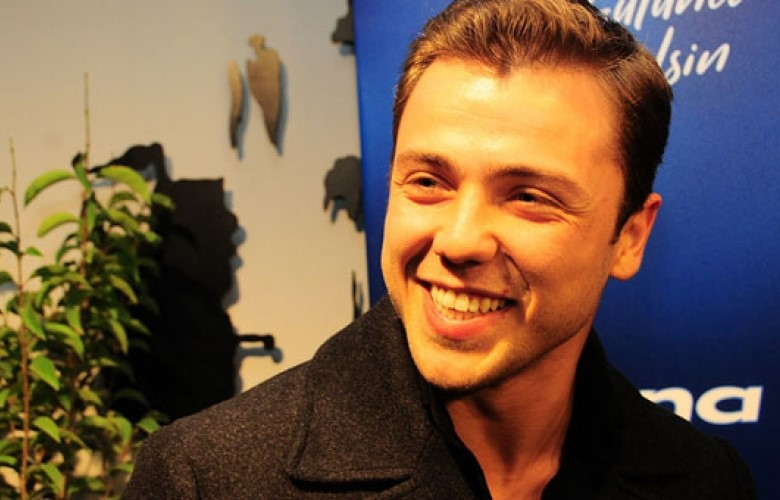 Tolga Sarıtaş'a sette köpek saldırdı!