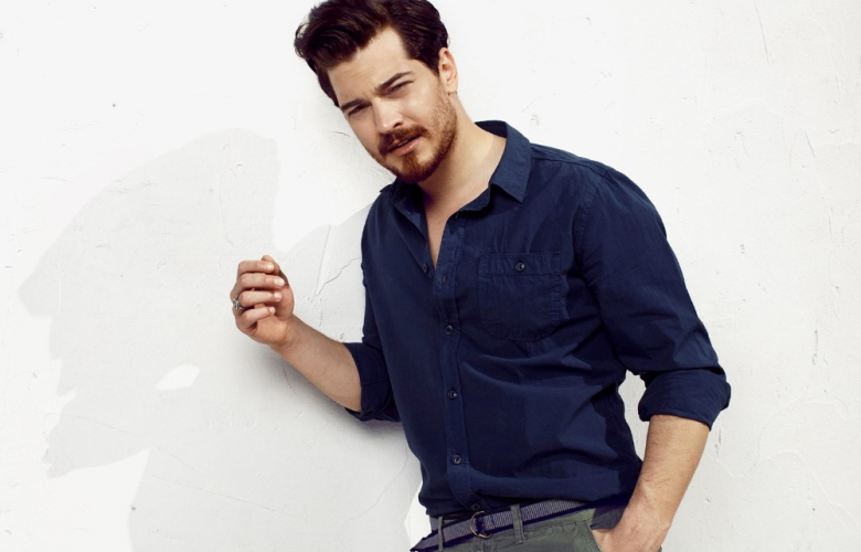 Çağatay Ulusoy hastaneden dublörle kaçtı!