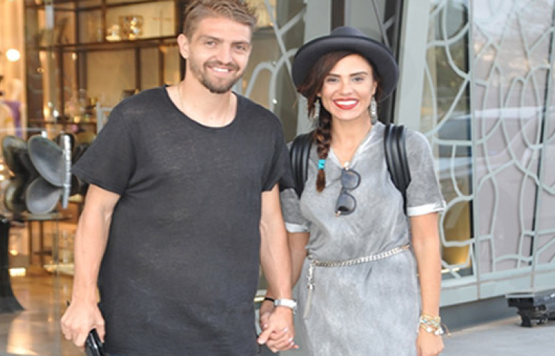 Caner Erkin ile Şükran Ovalı ilk kez el ele!