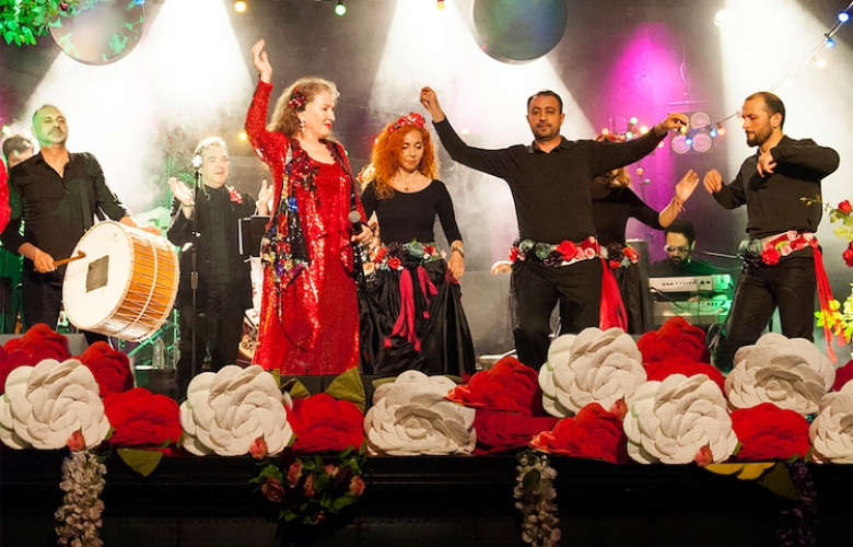 SUZAN KARDEŞ’TEN DOPDOLU BAYRAM KONSERLERİ!