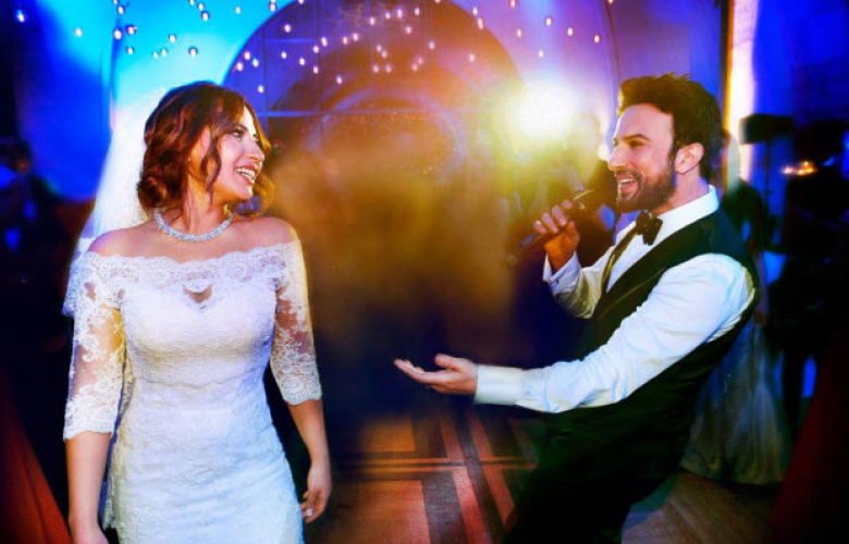 Tarkan'dan düğün sonrası ilk konser! Servet kazanacak!