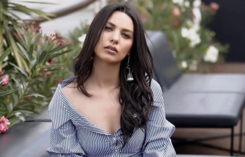 Hazal Filiz Küçükköse yeni eve taşındı