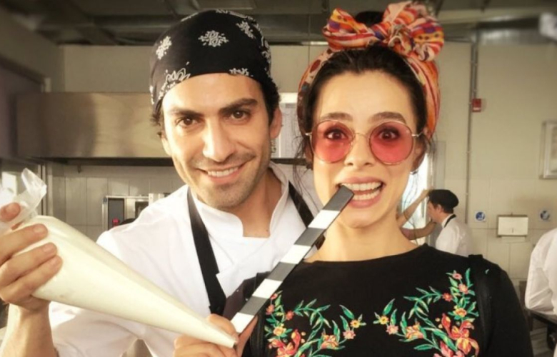 Başrollerinde Özge Özpirinçci ve Buğra Gülsoy’un oynadığı "Acı Tatlı Ekşi" teaserı ile dikkat çekti!