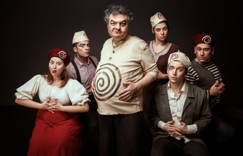 Çağlar Çorumlu'nun Übü Hep Übü oyunu prömiyer yaptı