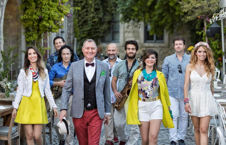 Sezen Aksu, hemşehrilerine destek çıktı!